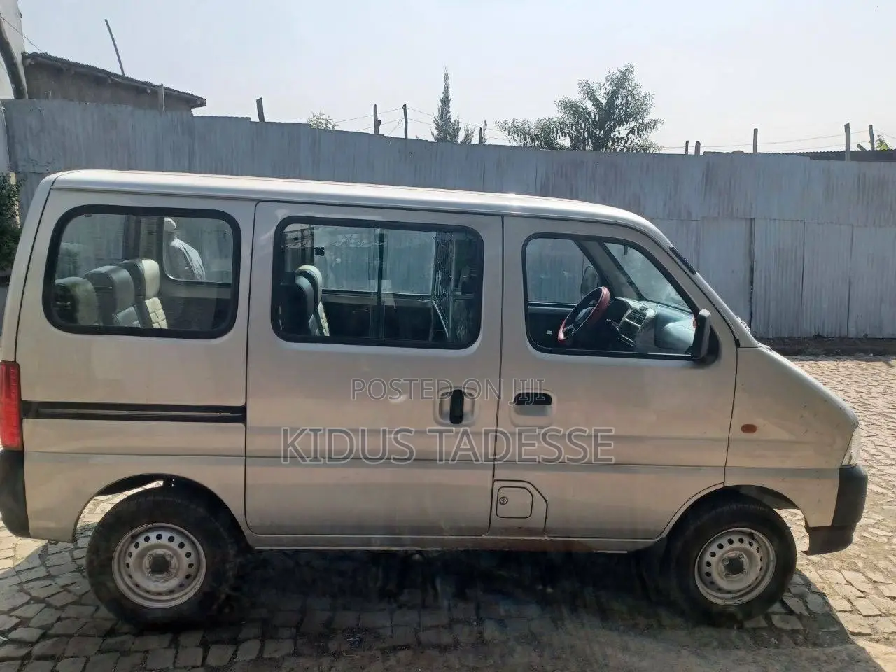 Suzuki Eeco 2025 Silver