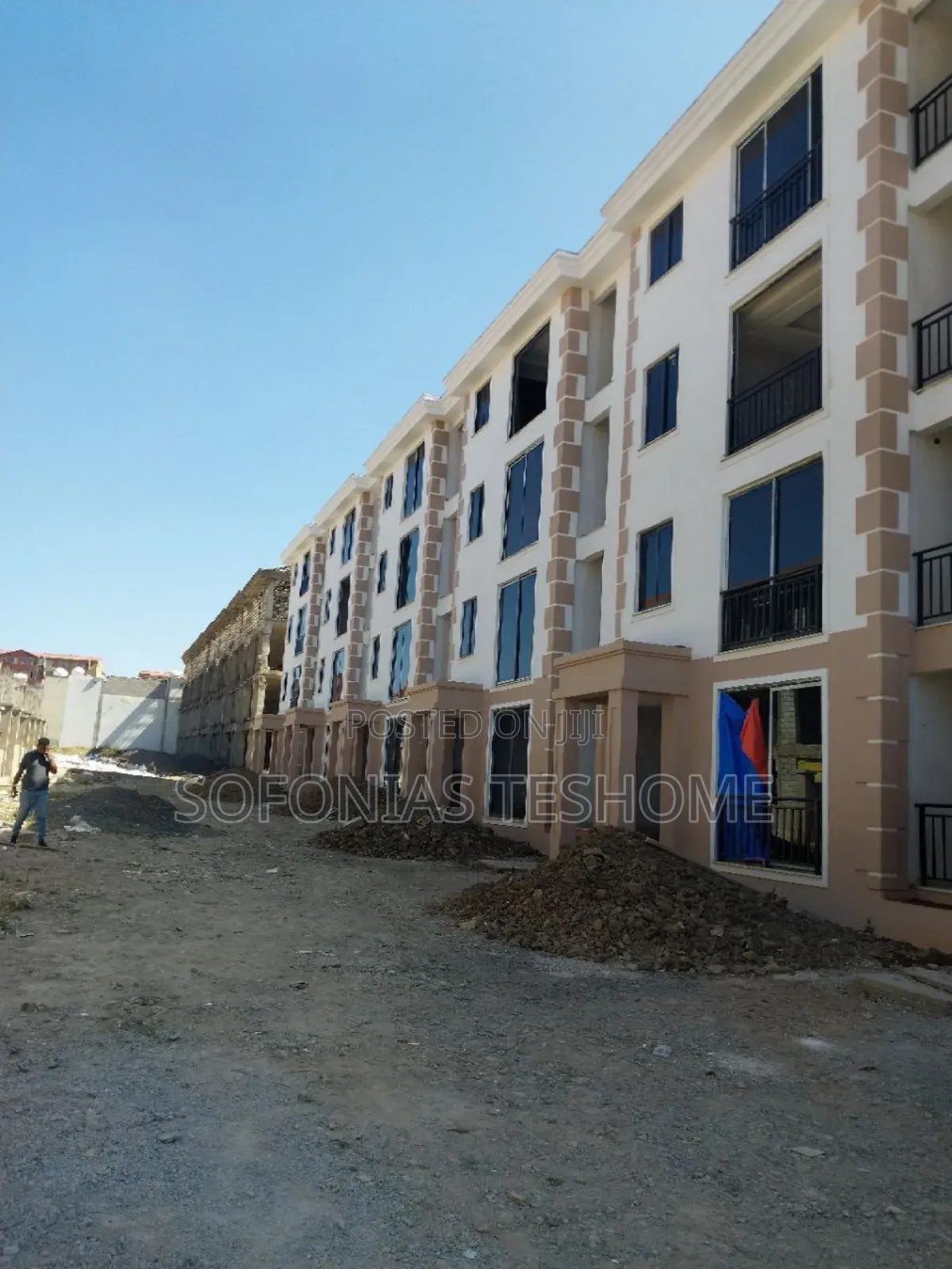 3bdrm Apartment in Metro Real Estate, Bole for sale