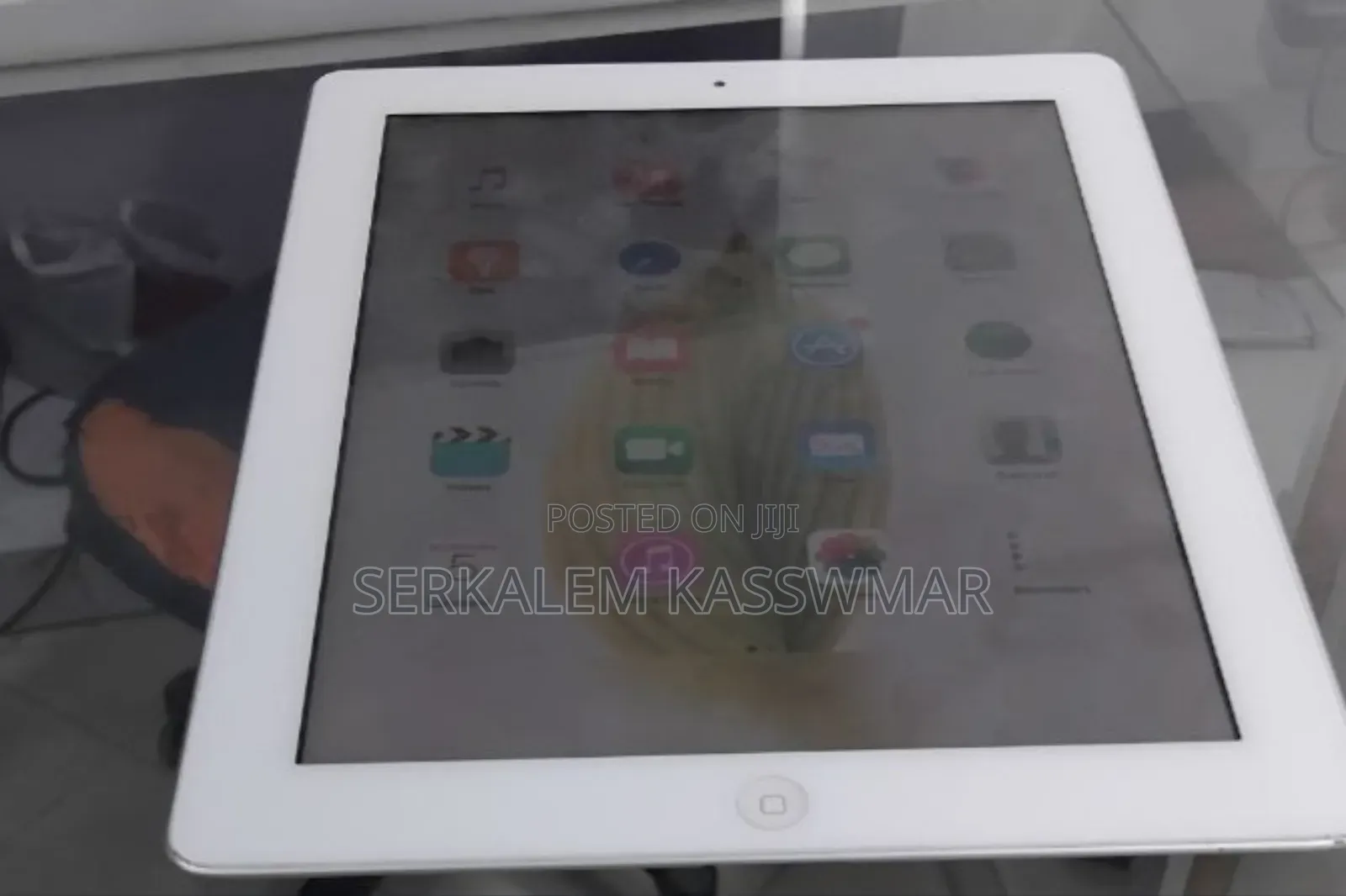 New Apple iPad 3 Wi-Fi 32 GB Silver