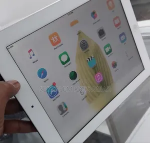 New Apple iPad 3 Wi-Fi 32 GB Silver