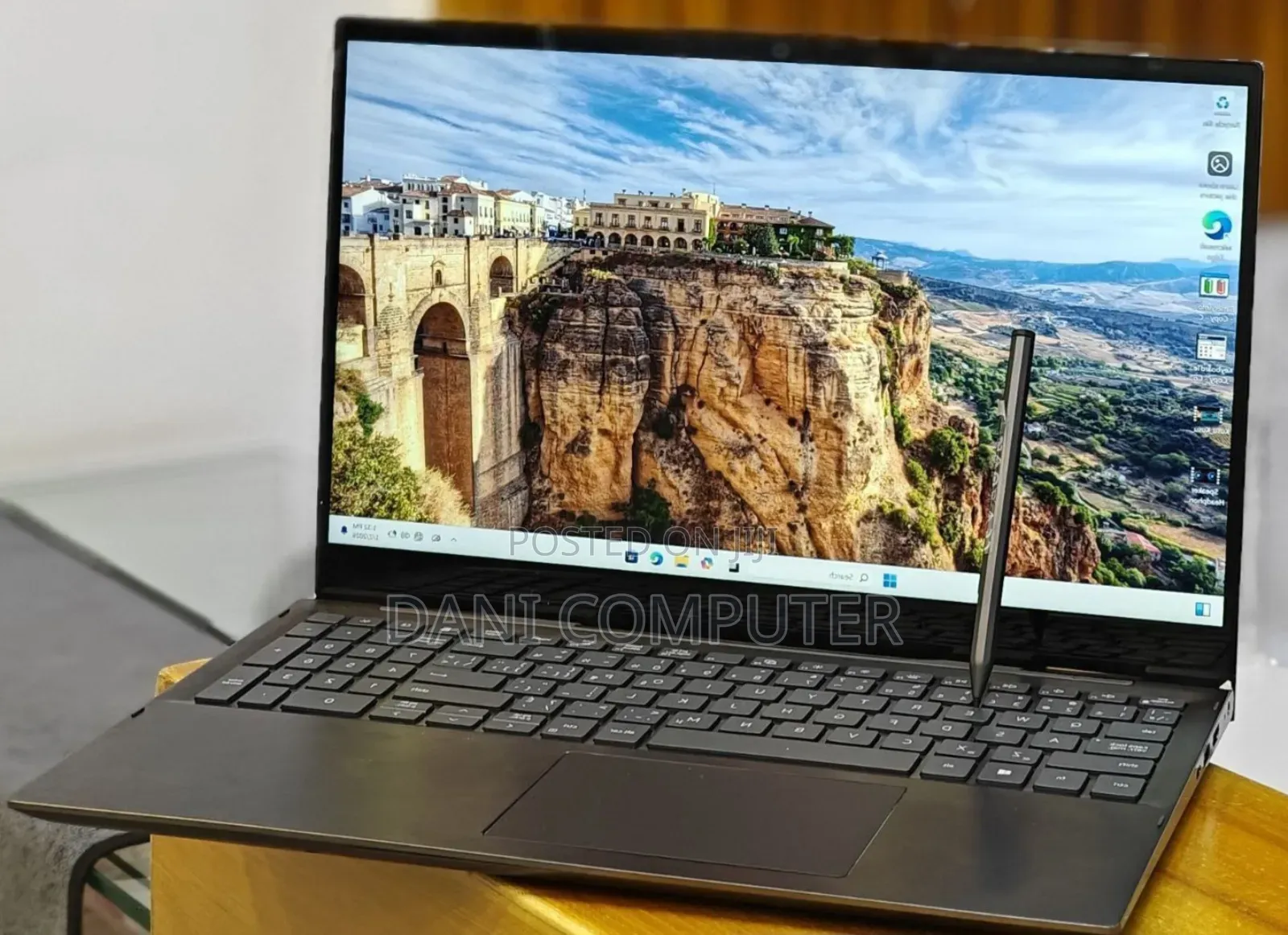 New Laptop Dell 16GB Intel Core I7 SSD 512GB