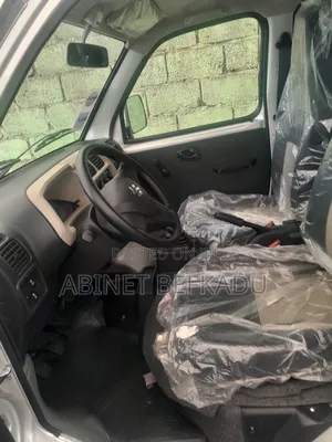 Suzuki Eeco 2025 Silver