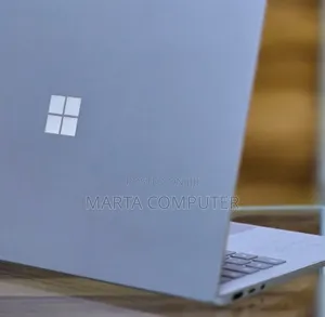 New Laptop Microsoft Surface 16GB Intel Core I7 SSD 256GB