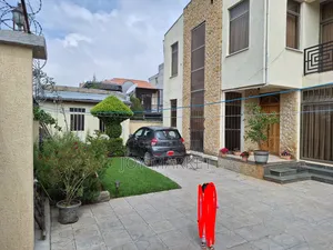 4bdrm House in Oromia-Finfinne for sale