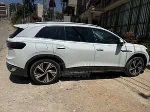 Volkswagen ID.6 2022 White