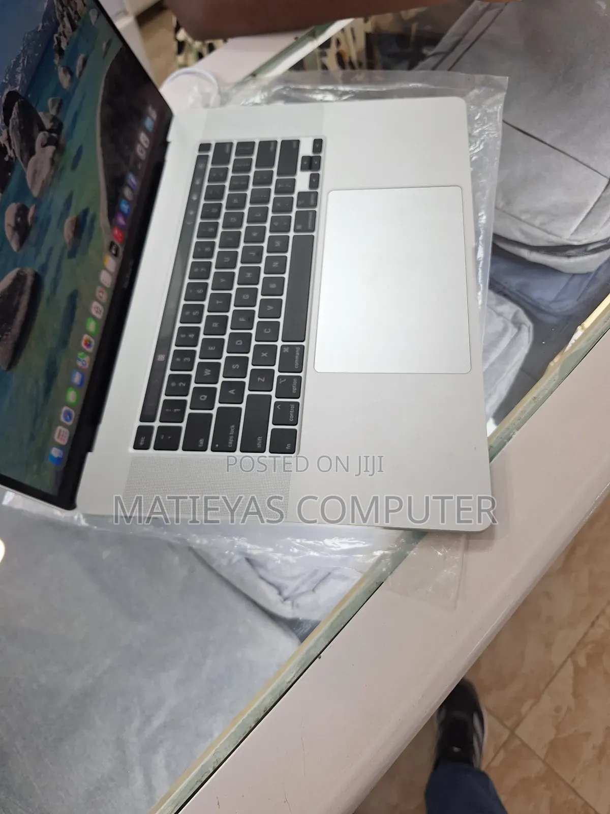 New Laptop Apple MacBook Pro 2019 64GB Intel Core I9 SSD 1T