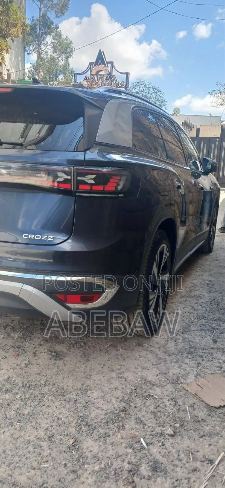 Volkswagen ID.6 2023 Blue