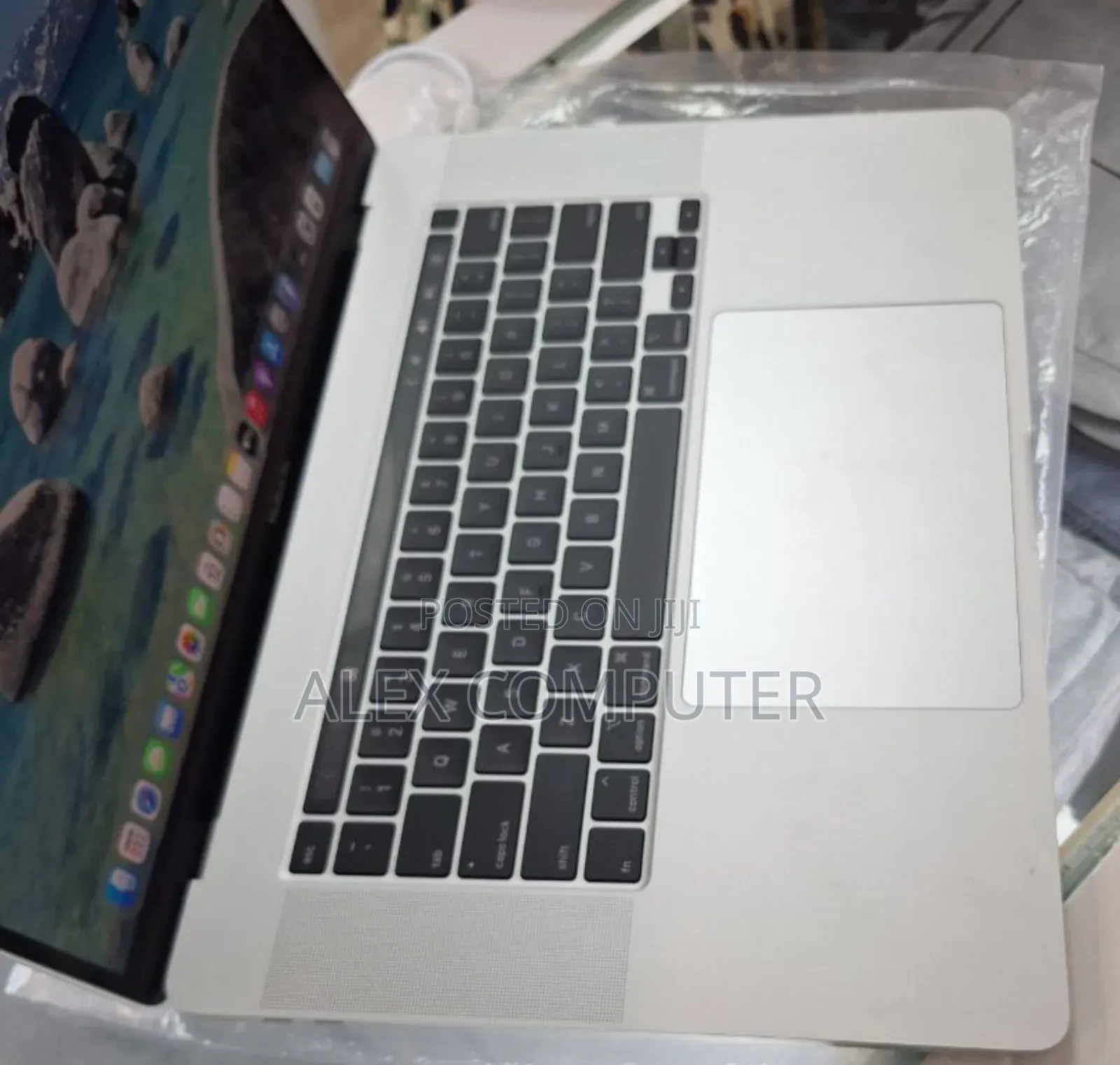 New Laptop Apple MacBook Pro 2019 64GB Intel Core I9 SSD 1T