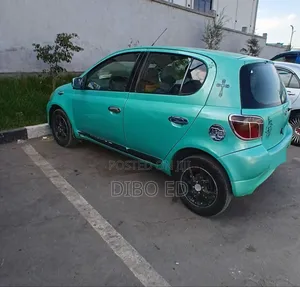 Toyota Vitz 1.0 FWD 5dr 2000 Green