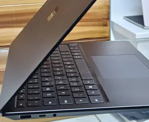 New Laptop Microsoft Surface 16GB Intel Core I7 SSD 256GB