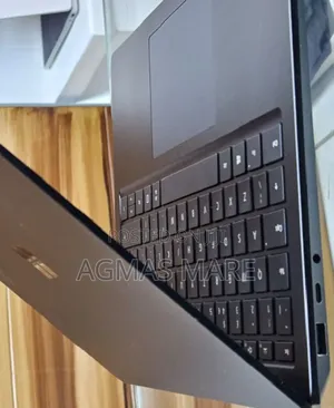 New Laptop Microsoft Surface 16GB Intel Core I7 SSD 256GB