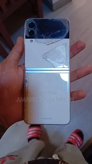 Samsung Galaxy Z Flip3 5G 256 GB White