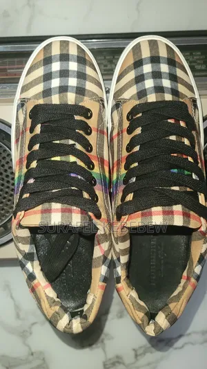 Burberry Raimbow Shoe
