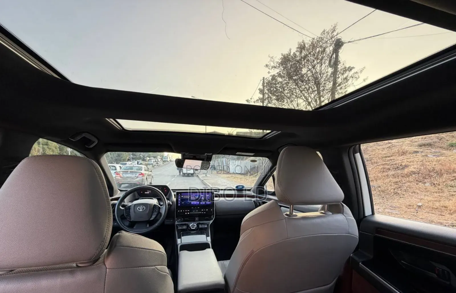 Toyota bZ4X 71.4 kWh AWD 2023 White