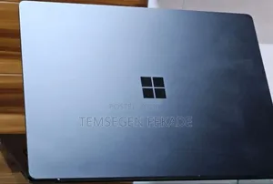 New Laptop Microsoft Surface 16GB Intel Core I7 SSD 256GB