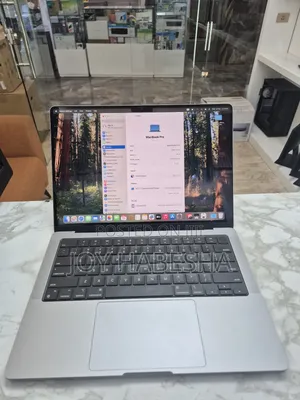 New Laptop Apple MacBook Pro M1 16GB Apple M1 Pro SSD 512GB