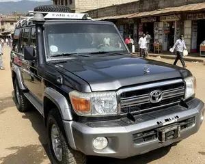 Toyota Land Cruiser 2014 Black