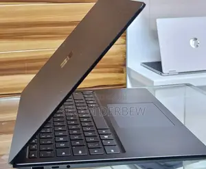 New Laptop Microsoft Surface 16GB Intel Core I7 SSD 256GB
