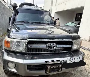 Toyota Land Cruiser 2014 Black