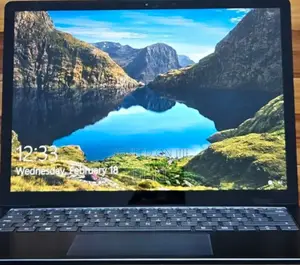 New Laptop Microsoft Surface 16GB Intel Core I7 SSD 256GB