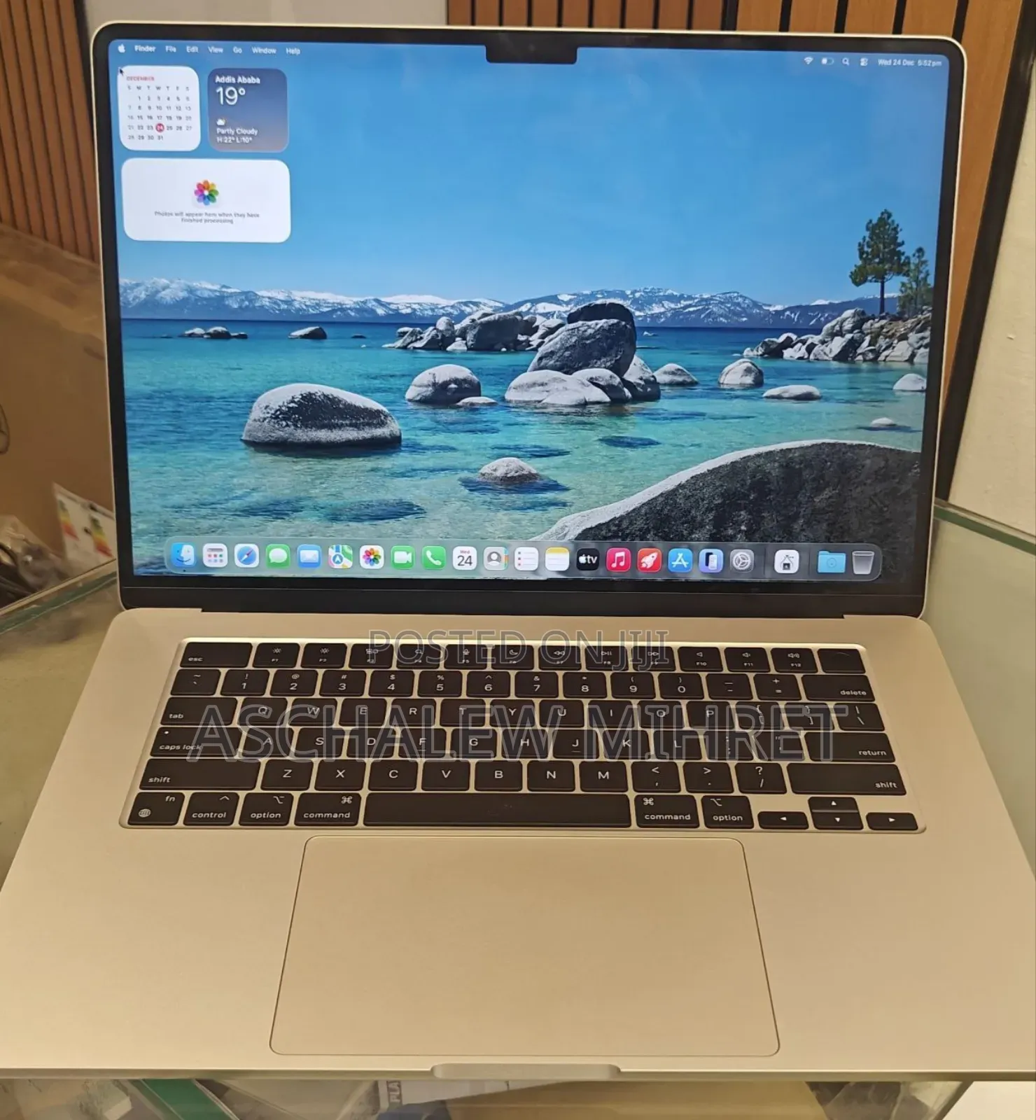 New Laptop Apple MacBook Air 2024 M3 15-Inch 8GB Apple M3 SSD 256GB