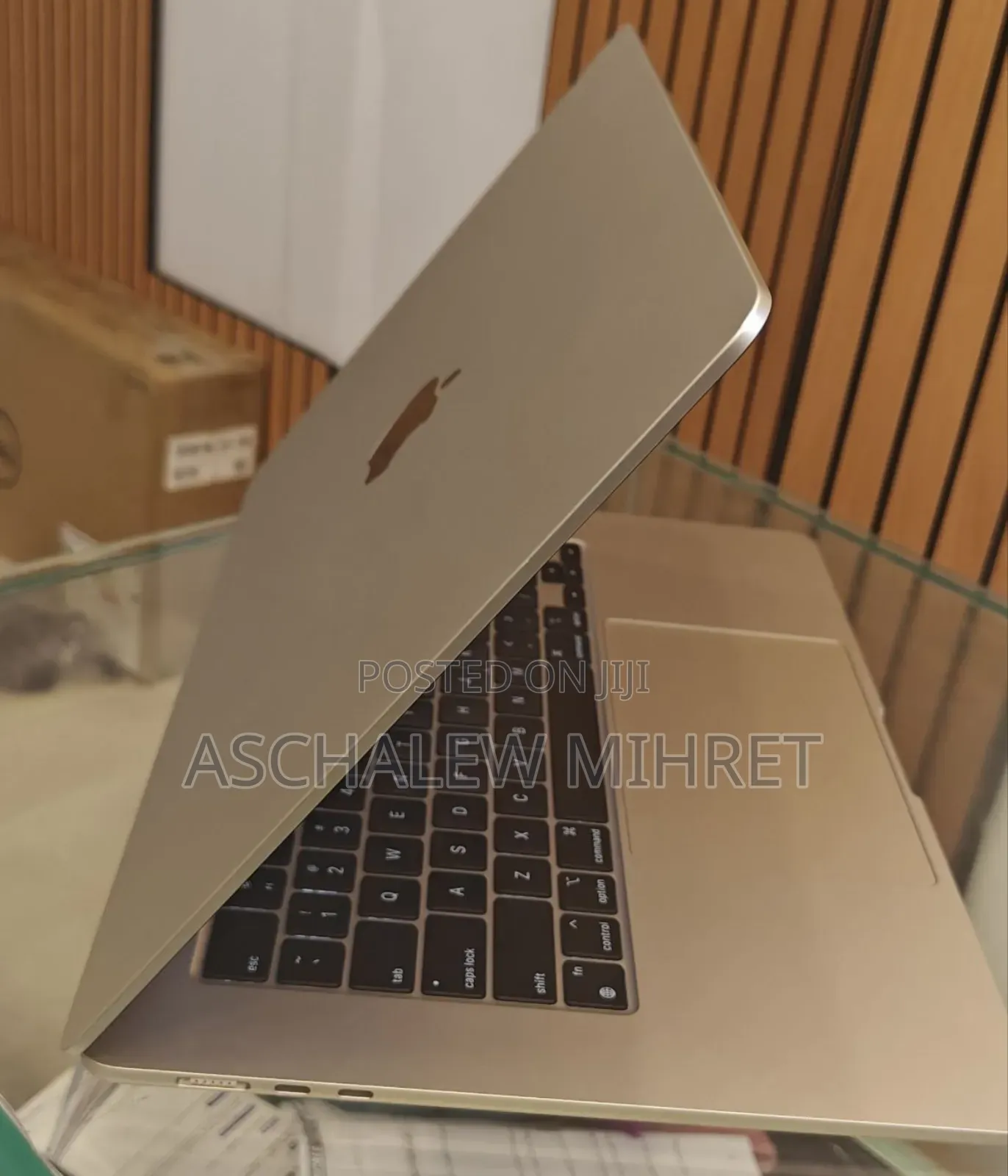 New Laptop Apple MacBook Air 2024 M3 15-Inch 8GB Apple M3 SSD 256GB