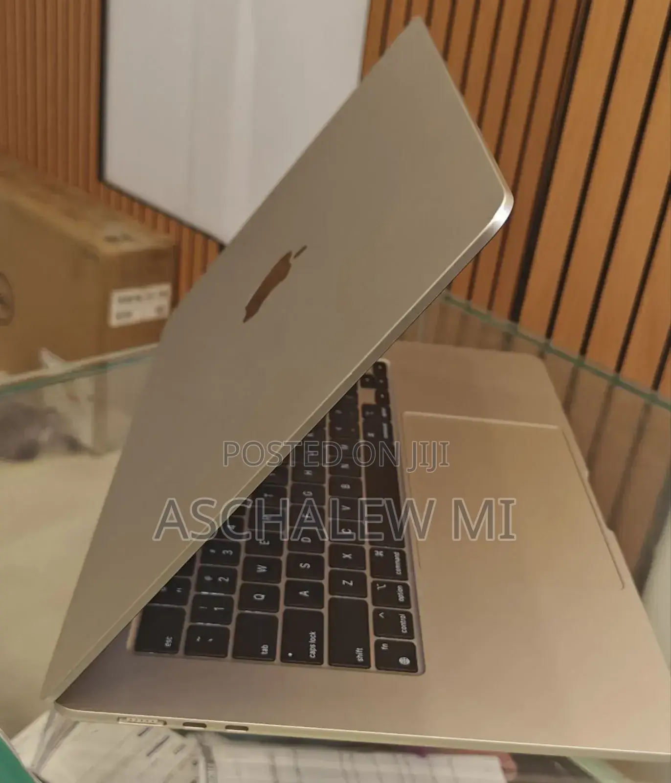 New Laptop Apple MacBook Air 2024 M3 15-Inch 8GB Apple M3 SSD 256GB