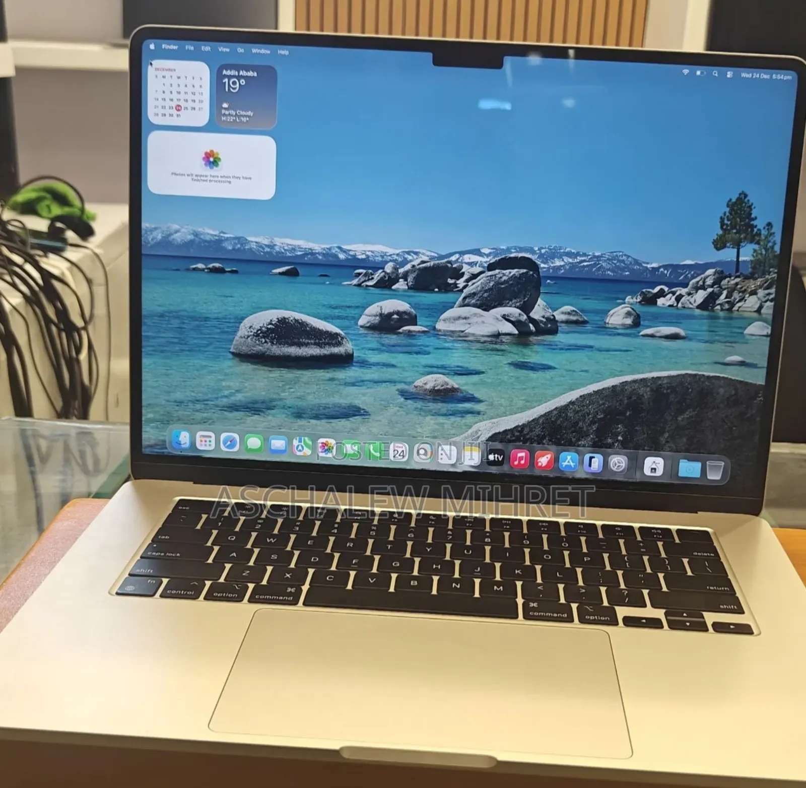 New Laptop Apple MacBook Air 2024 M3 15-Inch 8GB Apple M3 SSD 256GB