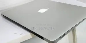 New Laptop Apple MacBook Air 2017 8GB Intel Core I5 SSD 256GB