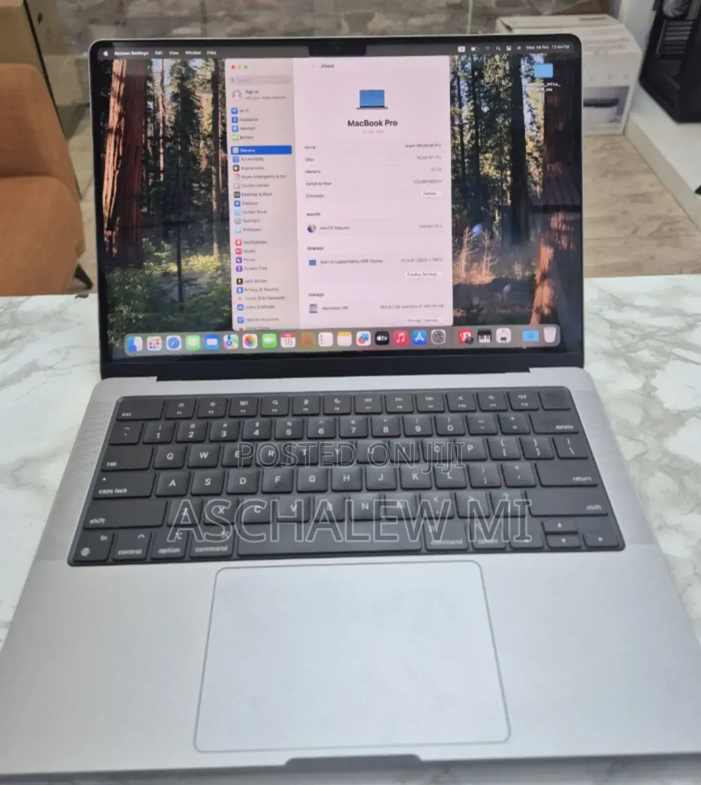 New Laptop Apple MacBook Pro M1 16GB Apple M1 Pro SSD 512GB