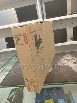 New Laptop Lenovo 16GB Intel Core I5 SSD 512GB