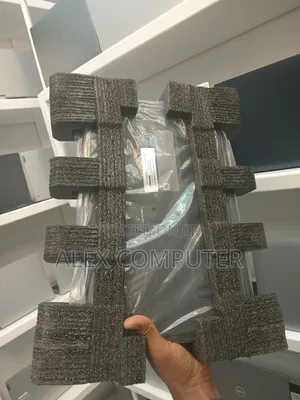 New Laptop Lenovo 16GB Intel Core I5 SSD 512GB