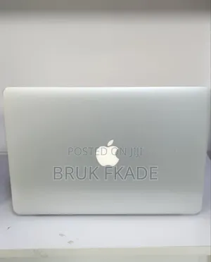 New Laptop Apple MacBook Air 2017 8GB Intel Core I5 SSD 256GB