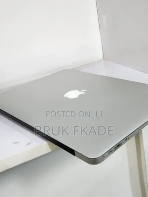 New Laptop Apple MacBook Air 2017 8GB Intel Core I5 SSD 256GB