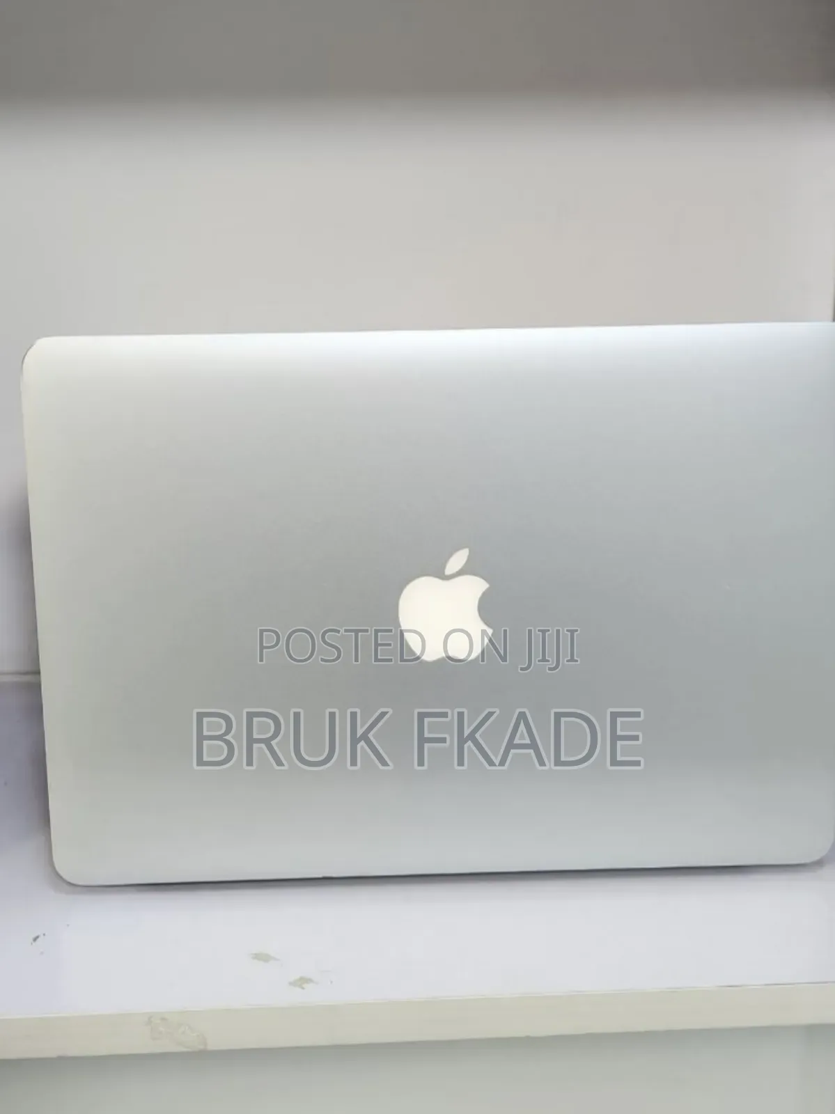 New Laptop Apple MacBook Air 2017 8GB Intel Core I5 SSD 256GB