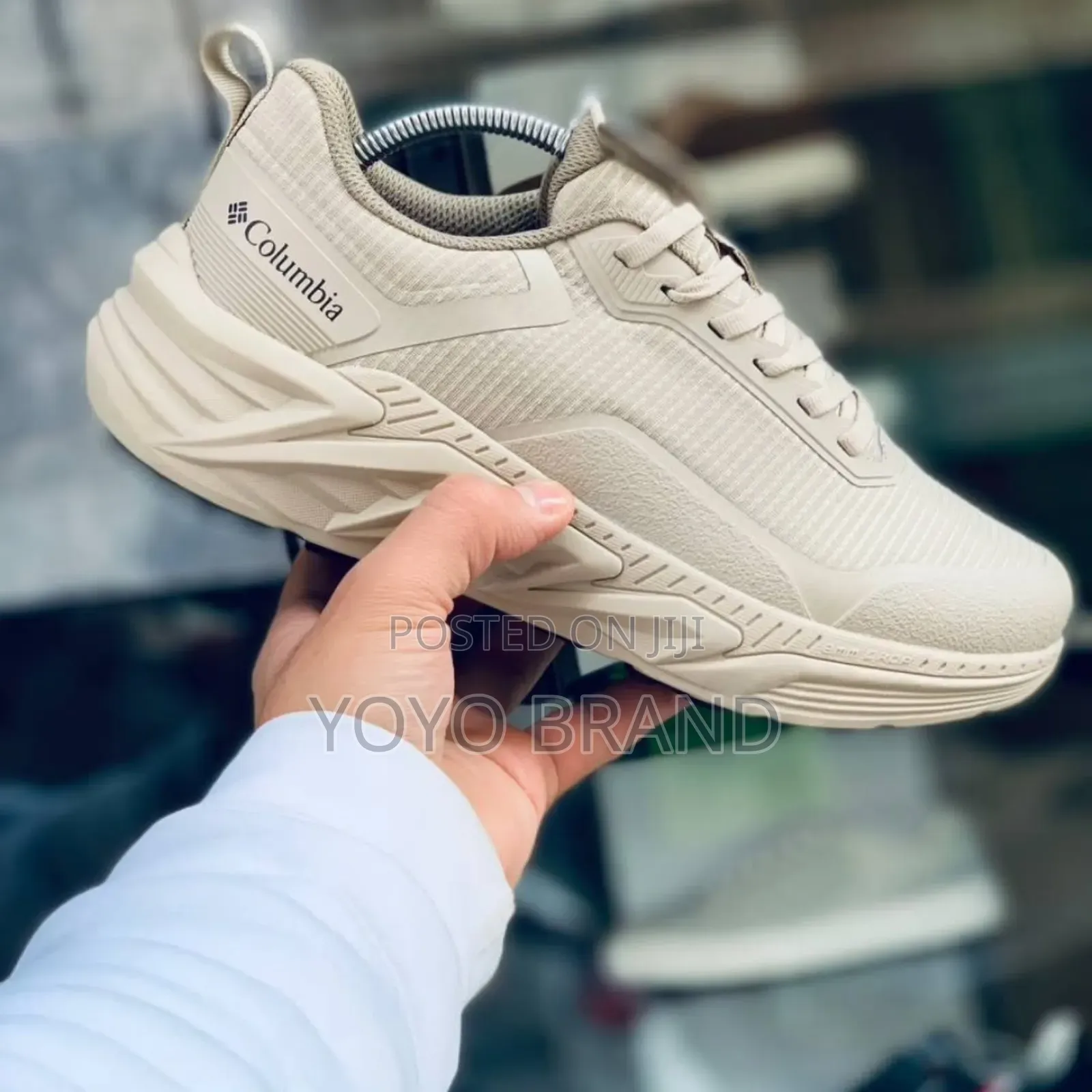 Columbia Men's Knos TRS Out Dry Light Weight Water Proof Sneaker