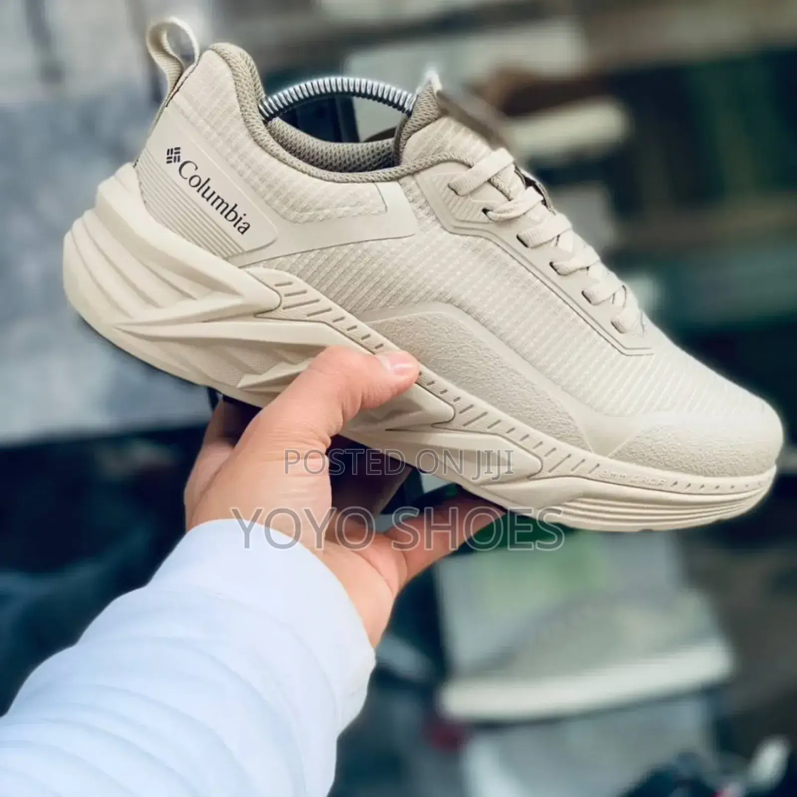 Columbia Men's Knos TRS Out Dry Light Weight Water Proof Sneaker