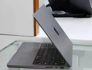 New Apple MacBook Pro 2024 M4 14-Inch 32GB Apple M4 Pro SSD 512GB