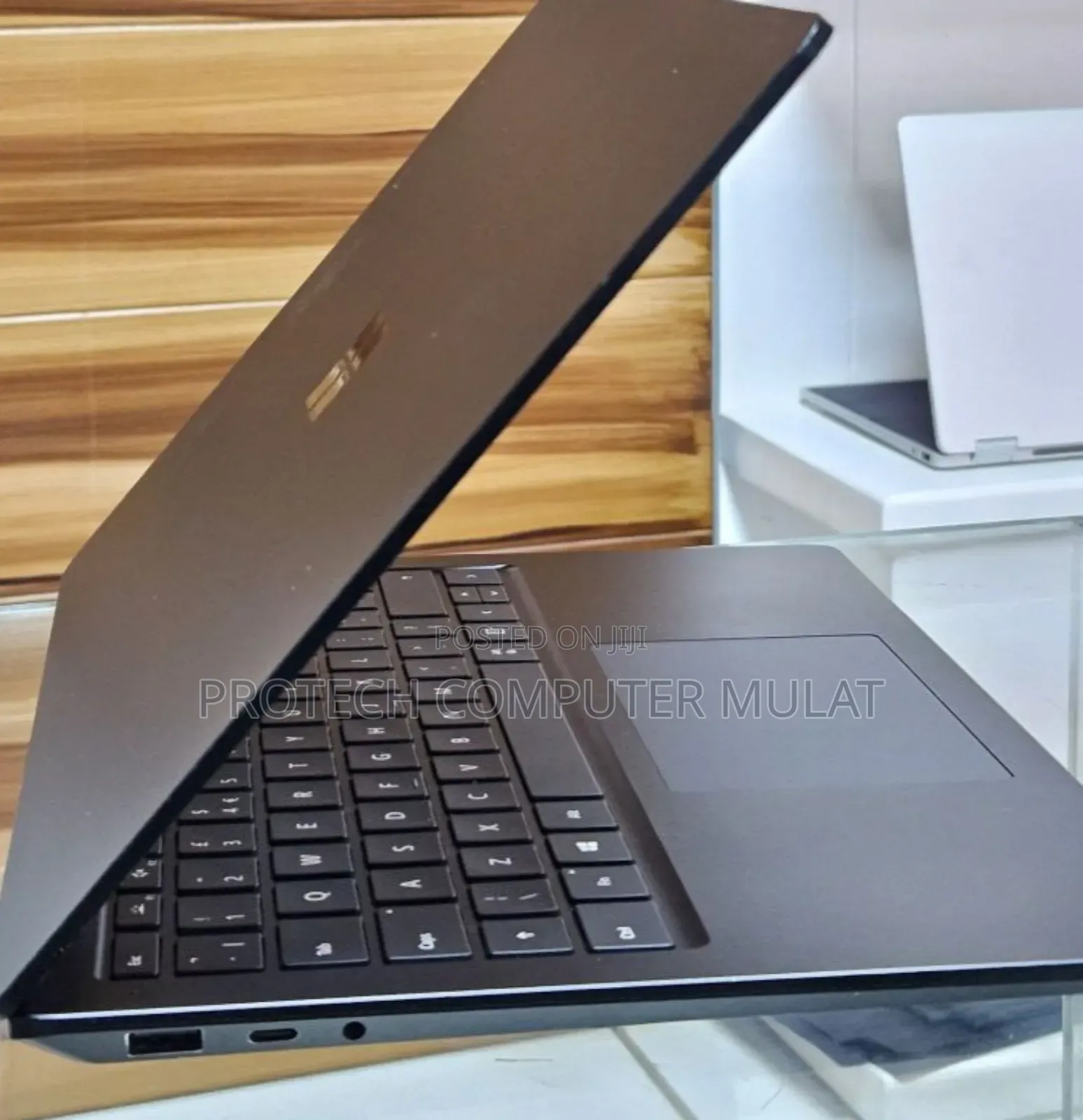 New Laptop Microsoft Surface Laptop 3 16GB Intel Core I5 SSD 256GB