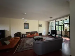 3bdrm Apartment in የንጉስ ቤት ቦሌ ቱርኮች ሰፈር, Bole for sale