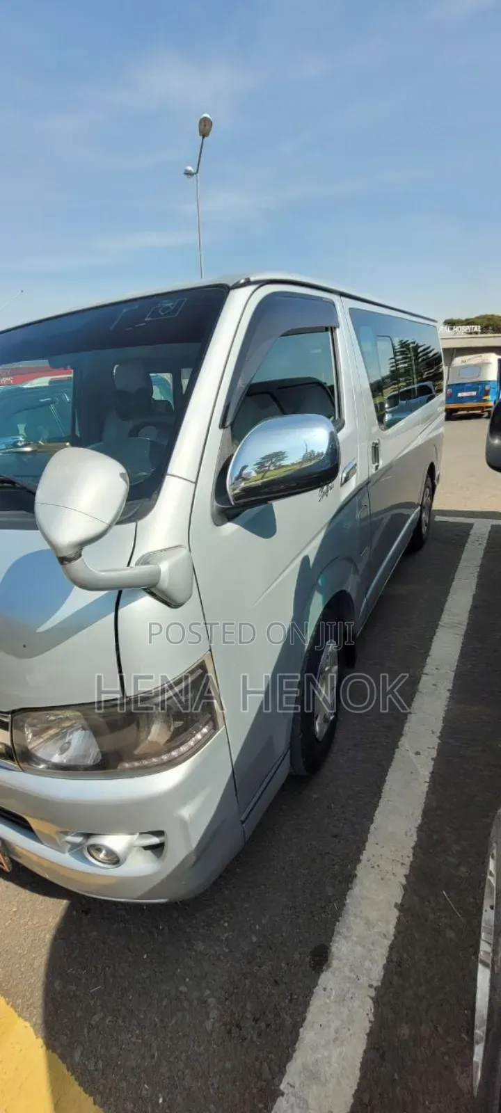 Toyota HiAce 2009 Silver