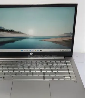 New Laptop HP Pavilion 14 8GB Intel Core I3 SSD 256GB
