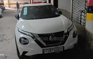 Nissan Juke 2021 White