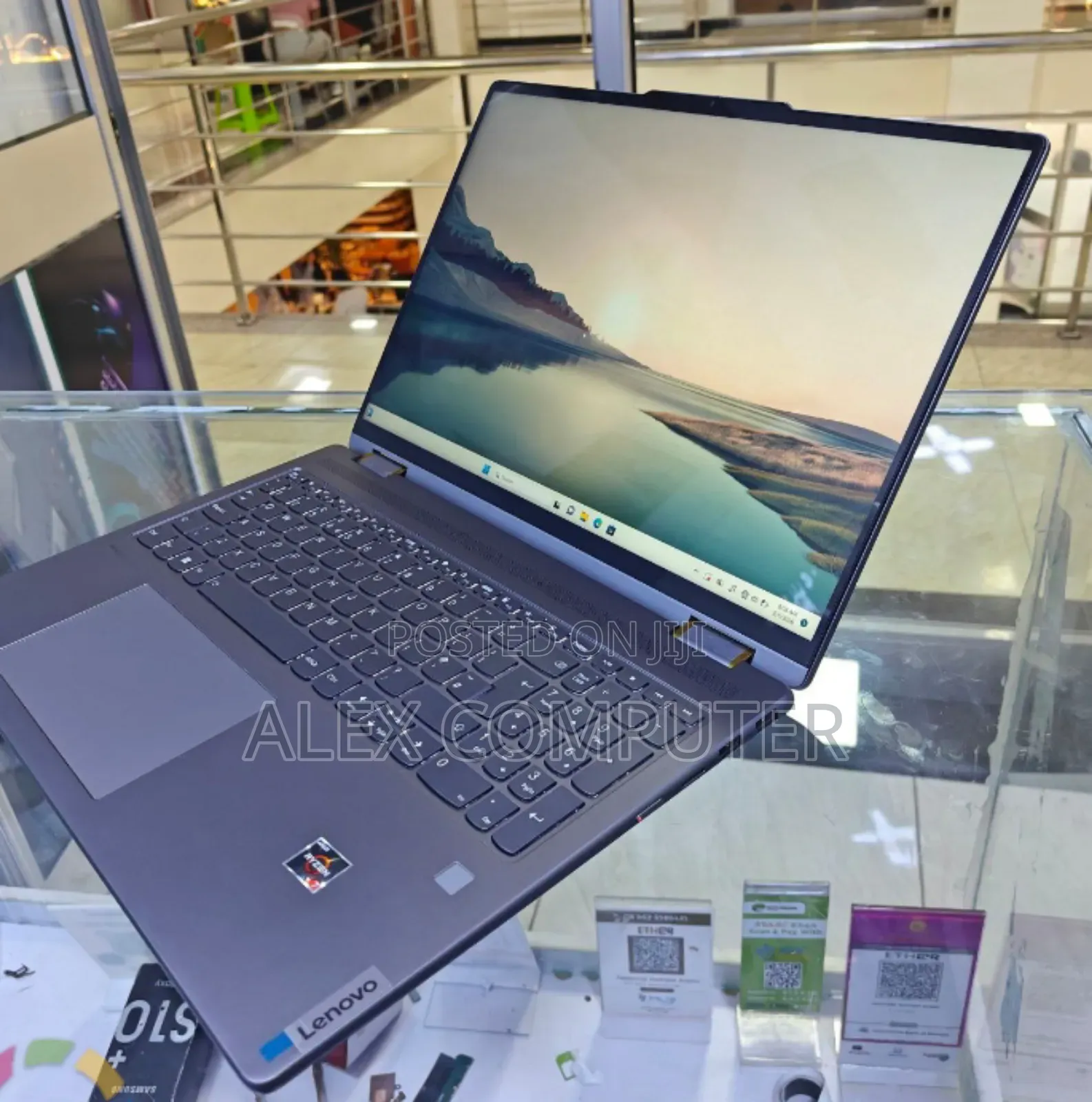 New Laptop Lenovo 16GB AMD Ryzen 7 SSD 512GB