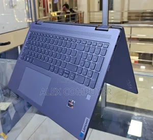 New Laptop Lenovo 16GB AMD Ryzen 7 SSD 512GB