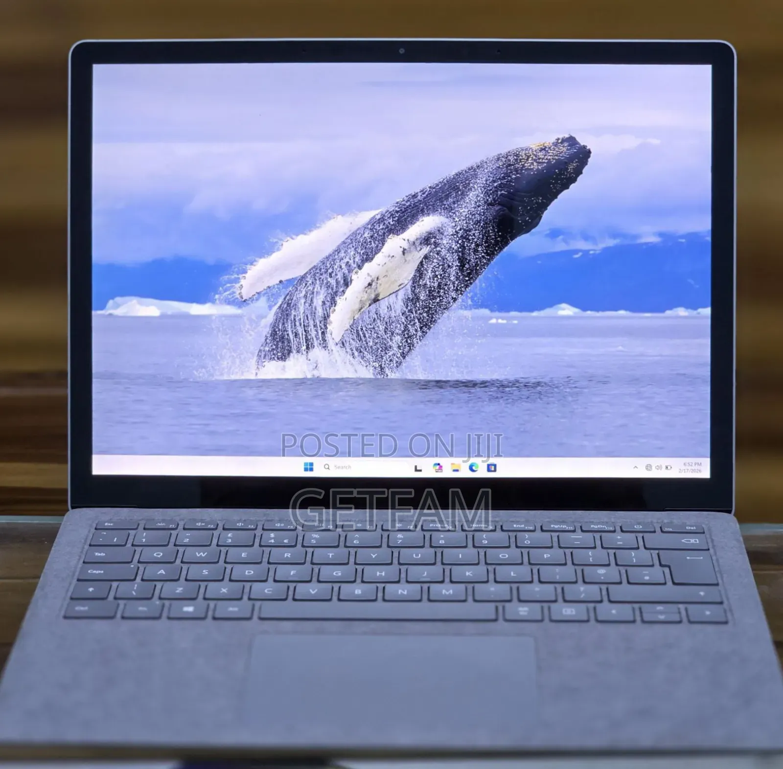 New Laptop Microsoft Surface 16GB AMD SSD 256GB