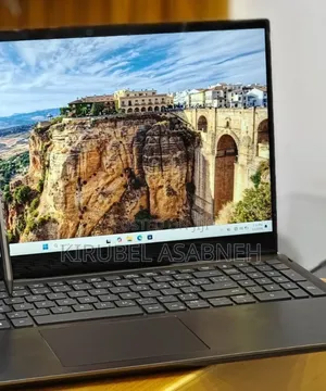 New Laptop Dell Precision 7750 16GB Intel Core I7 SSD 512GB