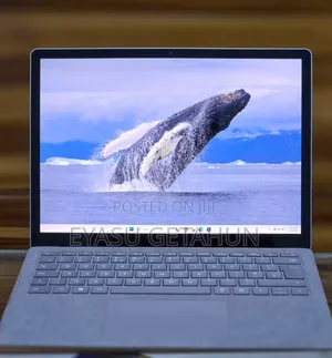 New Laptop Microsoft Surface 16GB Intel Core i7 SSD 256GB