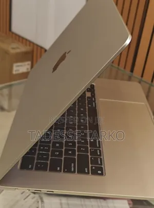 New Laptop Apple MacBook Air 2024 M3 15-Inch 8GB Apple M3 SSD 256GB