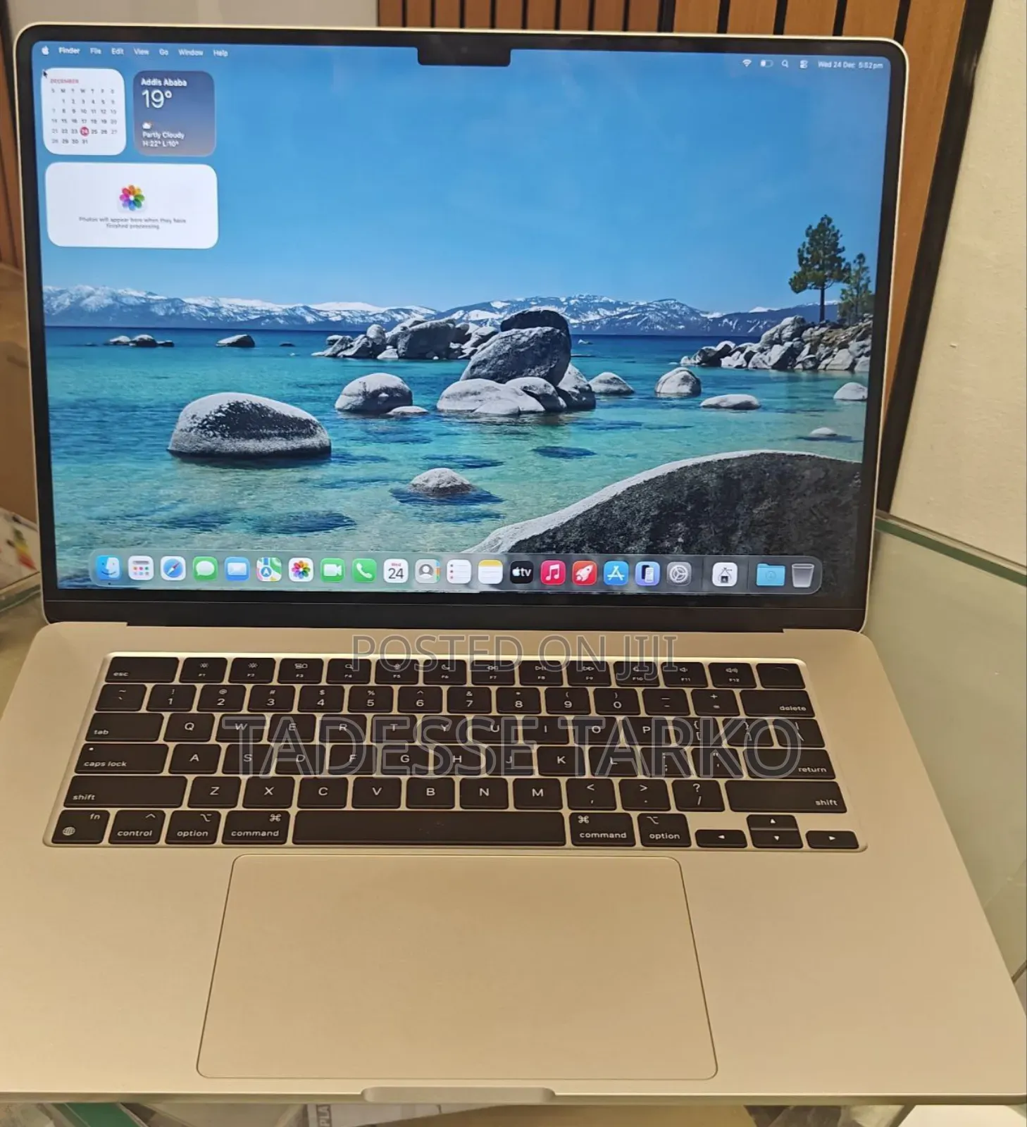 New Laptop Apple MacBook Air 2024 M3 15-Inch 8GB Apple M3 SSD 256GB